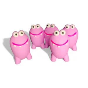 Fyra Lila monster squishy leksaker i grupp på vit bakgrund. Perfekt för stressavlastning och dekorativt bruk.